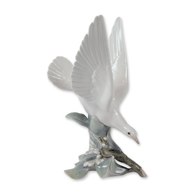 Lladro Porcelain Turtle Dove Figurine