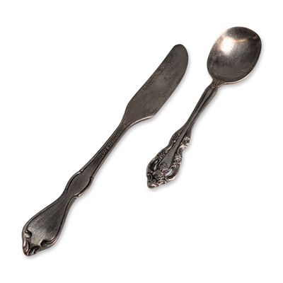 Sale Photo Thumbnail #322: Two Oneida and International Silver-Plated Flatware Pieces