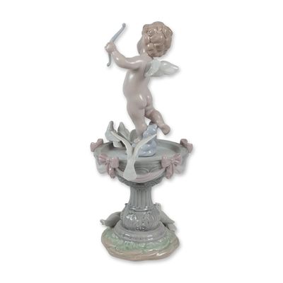 Sale Photo Thumbnail #453: Lladro Spanish Porcelain Fountain of Love Figurine