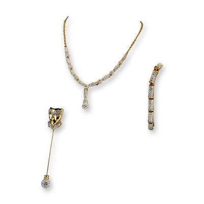 Sale Photo Thumbnail #76: 4pc Swarovski Gold-Tone Crystal Necklace, Bracelet, and Pin with Jewelry Bag