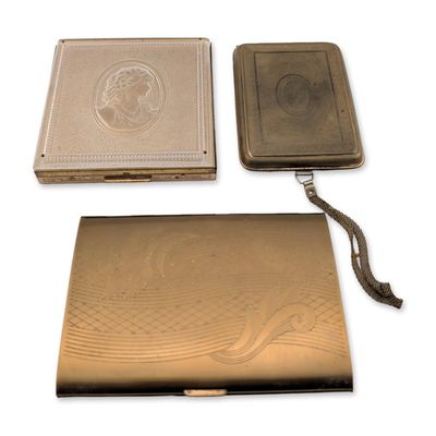 Sale Photo Thumbnail #200: 3pc Vintage Metal Compacts and Cigarette Case