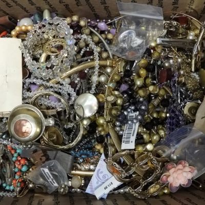 Sale Photo Thumbnail #290: Flat Rate Mystery Box