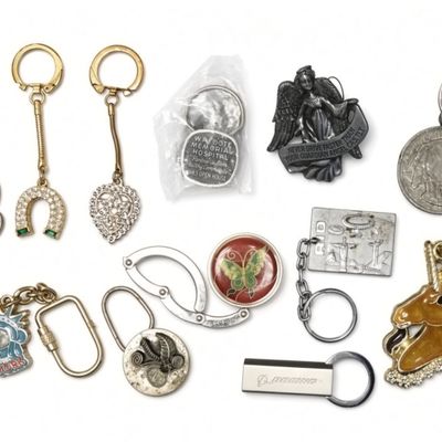 Sale Photo Thumbnail #347: Large Vintage Keychain Lot
