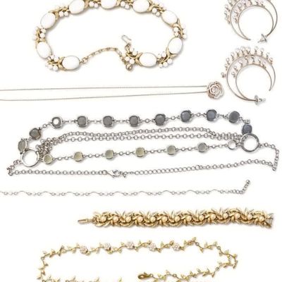 Sale Photo Thumbnail #217: Assortment of Timeless Vintage Fashion Jewelry