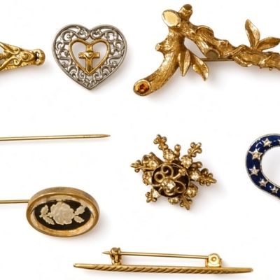 Sale Photo Thumbnail #263: Vintage Estate Brooch Lot