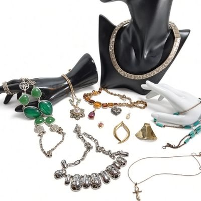 Sale Photo Thumbnail #210: Costume Jewelry Lot, 13 Pieces Mixed Metals