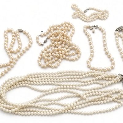 Sale Photo Thumbnail #18: 7 Faux Pearl & Bead Necklaces