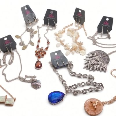 Sale Photo Thumbnail #204: Paparazzi Costume Jewelry Lot, 9 Pieces