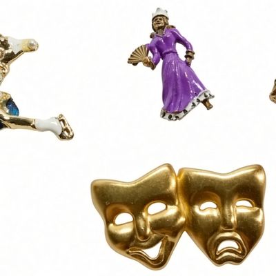 Sale Photo Thumbnail #191: Vintage Gold-Tone Figural Pin Lot