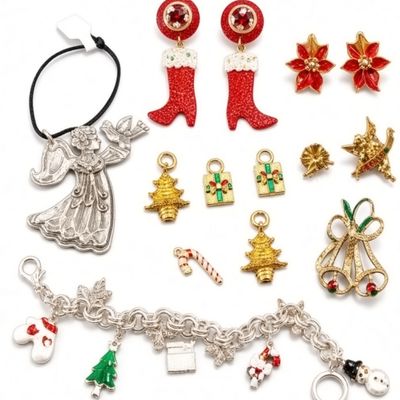 Sale Photo Thumbnail #179: Christmas Charm Lot, 12 Pieces Silver & Gold Tone