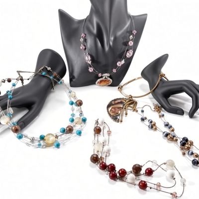 Sale Photo Thumbnail #125: Vintage Jewelry Lot, Mixed Beaded Necklaces