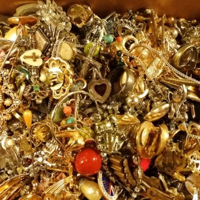 Sale Photo Thumbnail #96: Mystery Box