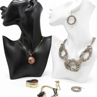 Sale Photo Thumbnail #64: Vintage Statement Jewelry Lot
