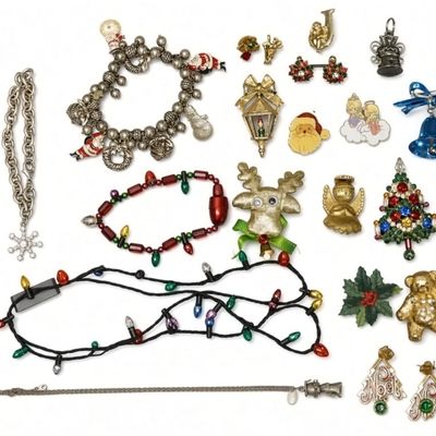Sale Photo Thumbnail #333: Christmas Costume Jewlery Lot