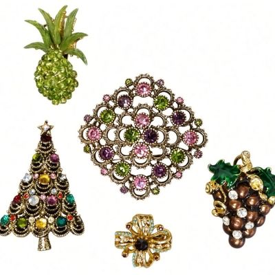 Sale Photo Thumbnail #339: Mixed Vintage Costume Jewelry Brooch Lot