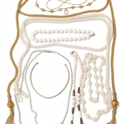 Sale Photo Thumbnail #151: Faux Pearl Necklace Lot, 8