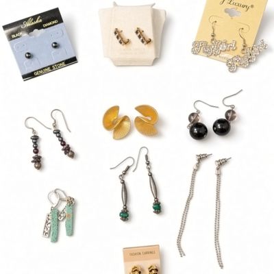 Sale Photo Thumbnail #183: 10 earrings