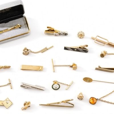 Sale Photo Thumbnail #36: 18pc Men's Vintage Tie Clip Lot
