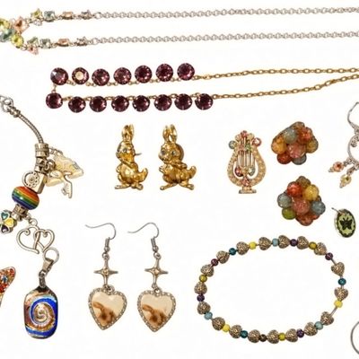 Sale Photo Thumbnail #252: Whimsical Pastel Costume Jewelry Lot