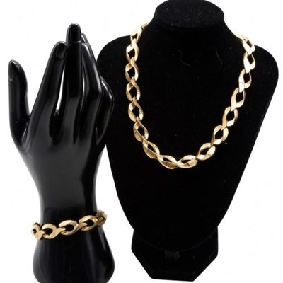 Sale Photo Thumbnail #173: Necklace & Bracelet Set