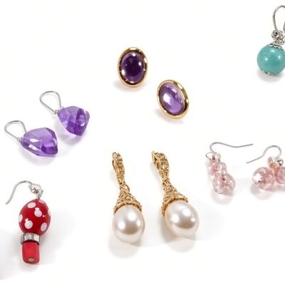 Sale Photo Thumbnail #202: Mixed Costume Jewelry Lot, 6 Pairs Earrings