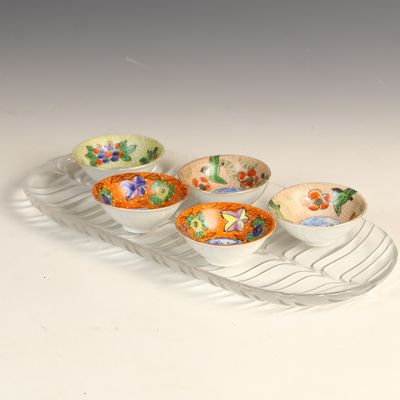 Sale Photo Thumbnail #25: Set of Five Japanese Export Enameled Porcelain Bowls with Glass Serving Tray