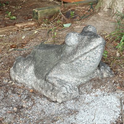Sale Photo Thumbnail #150: Carved Granite Frog Garden Sculpture