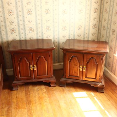 Sale Photo Thumbnail #109: A Pair of Pennsylvania House Cherry Nightstands