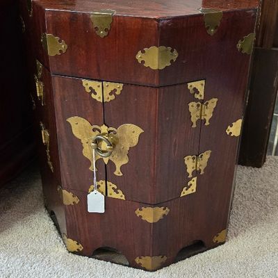 Sale Photo Thumbnail #26