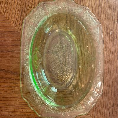 Sale Photo Thumbnail #50: Green glass