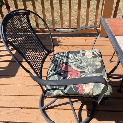 Sale Photo Thumbnail #170: The end chairs have different design