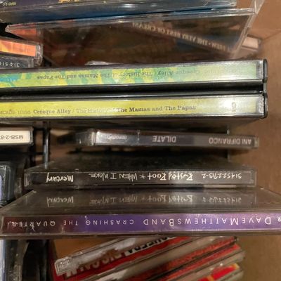 Sale Photo Thumbnail #549: Saw a Grateful Dead Cd and more