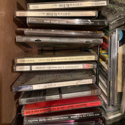 Sale Photo Thumbnail #545: Saw a Grateful Dead Cd and more