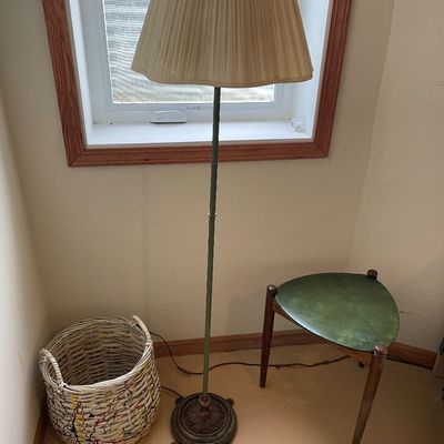 Sale Photo Thumbnail #278: Misc items