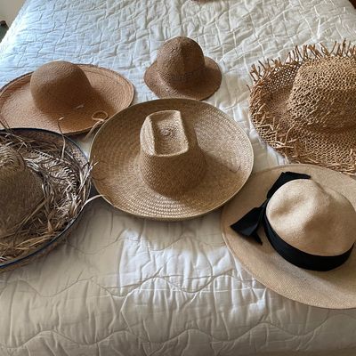 Sale Photo Thumbnail #718: Straw hats