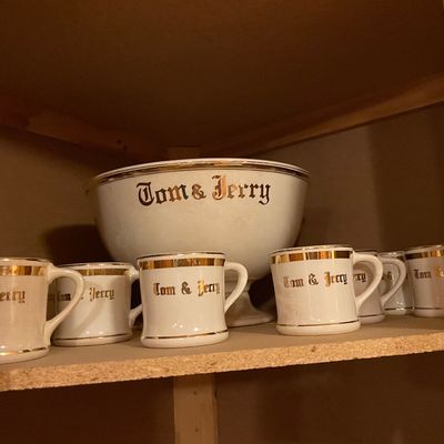 Sale Photo Thumbnail #316: Tom and Jerry set