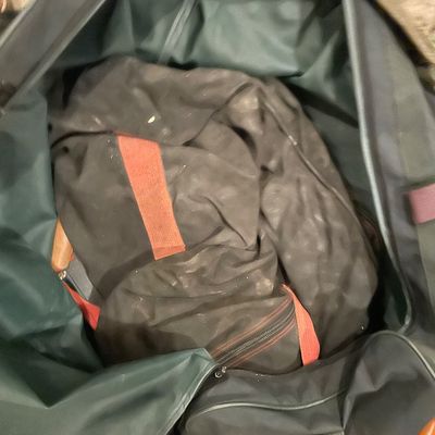 Sale Photo Thumbnail #606: Duffle bags