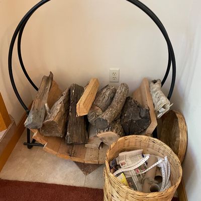 Sale Photo Thumbnail #205: Basket has fire starter