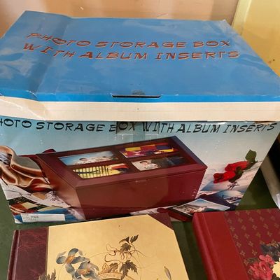 Sale Photo Thumbnail #694: Photo albums
