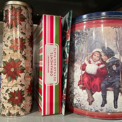 Sale Photo Thumbnail #555: Christmas items