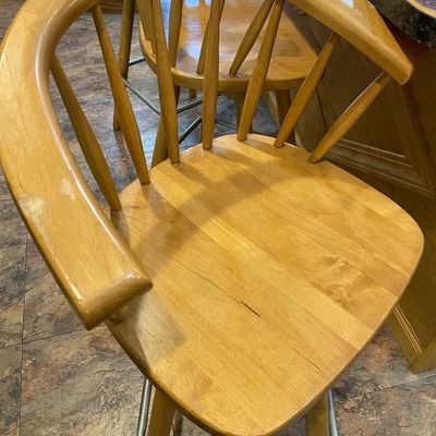 Sale Photo Thumbnail #173: Counter height stools