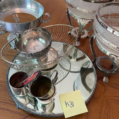 Sale Photo Thumbnail #153: Glass serving
