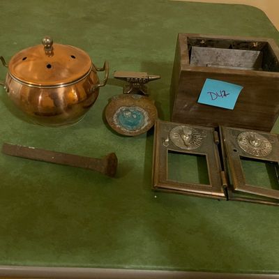 Sale Photo Thumbnail #453: Brass metal items