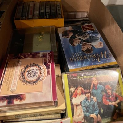 Sale Photo Thumbnail #543: Saw a Grateful Dead Cd and more