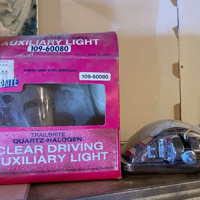 Sale Photo Thumbnail #654: Vintage light