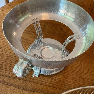 Sale Photo Thumbnail #152: Glass serving