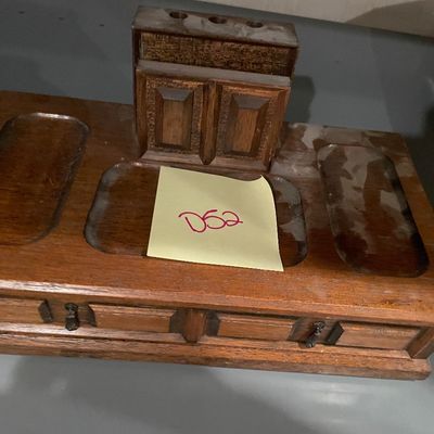 Sale Photo Thumbnail #497: Men’s organizer