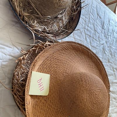 Sale Photo Thumbnail #722: Straw hats