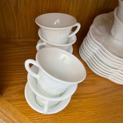 Sale Photo Thumbnail #134: Snack plates