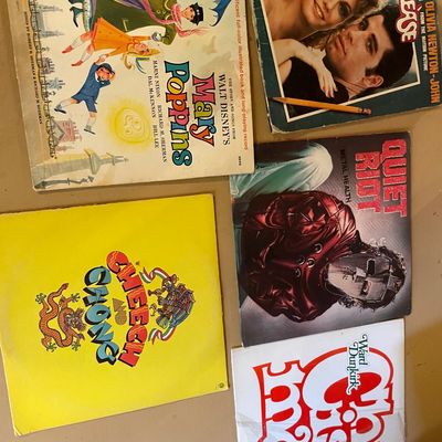 Sale Photo Thumbnail #765: Albums mostly kids
